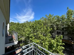 Apartment - 25' Eiffel Tower & 10' Versailles Castle - Image 4