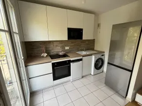 Apartment - 25' Eiffel Tower & 10' Versailles Castle - Image 5