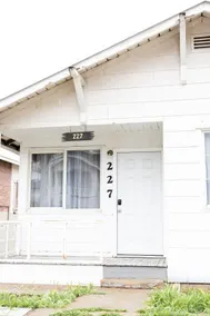 Spacious 3 Bedroom! Fresh Remodel! Great location! - Image 2