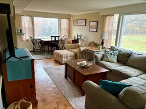 7-Min Drive to High Mowing, 2-Bed Historic Retreat - Image 2