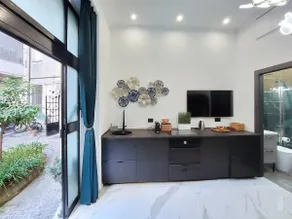 Trevi Fountain Home - Image 2