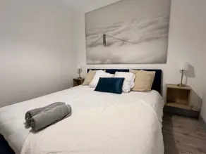 King Bed - Downtown - Belfry View - Bright - Image 4
