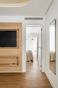 B48 Valencia Feria, Luxury 1-Bedroom Apartment. - Image 4