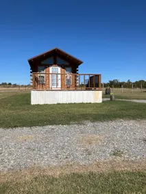 Country Cabins - Image 2