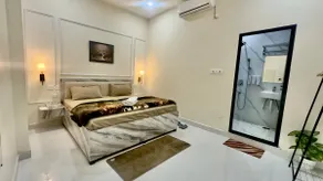 3BHK Premium Stay - Ram Mandir 1.4 km-Entire Floor - Image 3