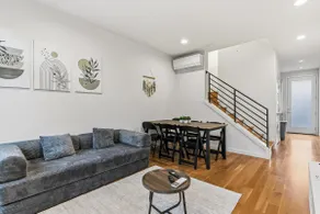 Modern 3bd Townhome w/ Roof Top Deck by Downtown - Image 2