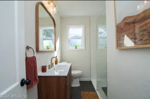 Lemon & Levi's Lodge - Image 5