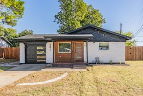 3BD/2BTH Home Away From Home Near Airport - Image 5