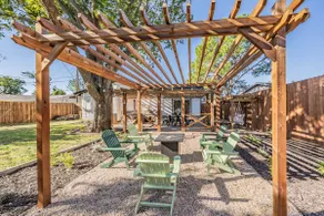3BD/2BTH Home Away From Home Near Airport - Image 3