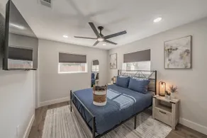 3BD/2BTH Home Away From Home Near Airport - Image 5
