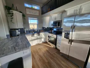 New Cozy Lower Lake Retreat! - Image 5
