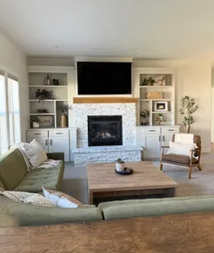 Spacious retreat for up to 18 guests! - Image 3