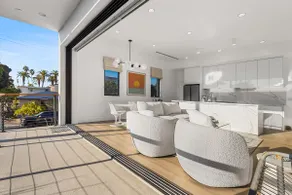 Coastal Beach Living at its Best in Seal Beach - Image 4
