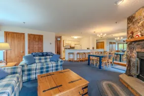 Stratton walk on/off, walk to village, fireplace - Image 2
