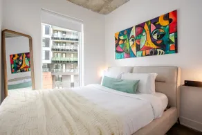 Urban Living in Griffintown | Free Parking - Image 4