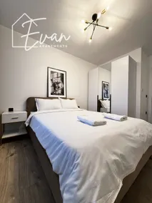 Luxury Park View Apartment by Evan Apartments - Image 4