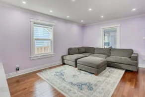 Cozy Escape With Character - Image 2