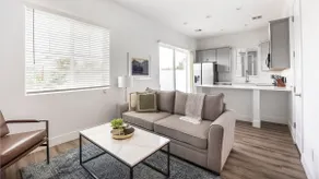 Landing | Chic 1BD, Gym - Image 3