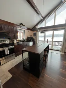 Havre du Tapani – 3 Bedroom Lakeside Chalet - Image 4