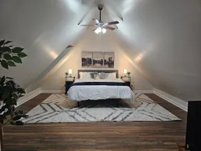 HotTub Retreat, Walk to BeltLine,4 Reclining Kings - Image 4