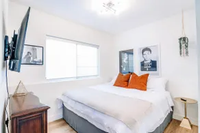 @home! 2Bd|2Ba Full New Unit KingSize Bed - Image 2