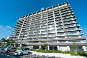 “Mond Mío Okinawa 12F” — Views of the blue sea from the higher floors and a stylish resort over 70 m² in size — - Image 3