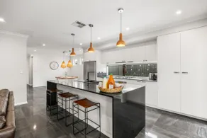 Modern Coastal Haven, Walk to Eden Beach & Shops - Image 5