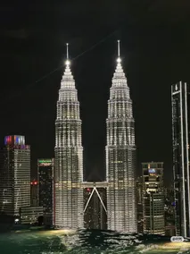 Eaton Hotel Apartment Eaton KLCC 5-Star Hotel Apartment Infinity Pool Instagram-worthy (New Airbnb Offer) - Image 3