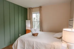 Cozy 3BR ! Pet-friendly haven. Book now! - Image 4