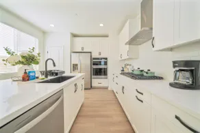 Cozy and spacious family stay - Image 3