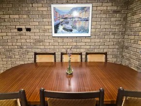 Well-Appointed Stay with Secure Parking - Image 4