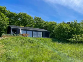 Cottage with panoramic views of Aarhus Bay - Image 2