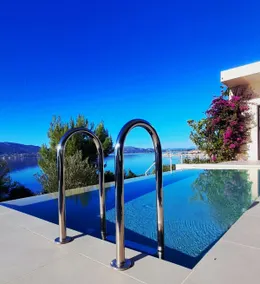 Villa Mare Stylish 3 Bedroom Central Villa With Private Pool - Image 5