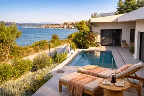 Villa Mare Stylish 3 Bedroom Central Villa With Private Pool - Image 3