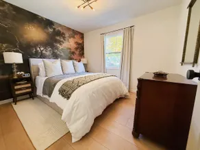 Boutique Cottage | Downtown | Outdoor Space | EV - Image 3
