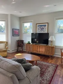 TJC Manor-Executive Suite - Image 2