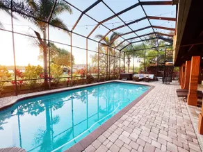 Florida Dream Getaway! Pool, Hot Tub, Waterfront. - Image 2