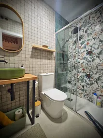 Small suite with a separate entrance. - Image 4