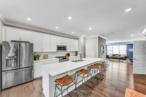Modern Townhome - Fishers District - Walkable - Image 2