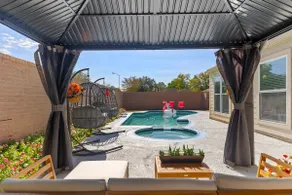 Hansun Oasis With Luxe Heated Pool •Prime Location - Image 2