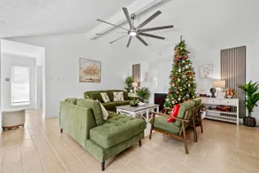 Hansun Oasis With Luxe Heated Pool •Prime Location - Image 3