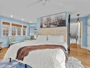 Vincent House - Historic Charm & Modern Comfort - Image 4