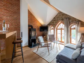 Elegant apartment: sauna, hot tub and fireplace - Image 5