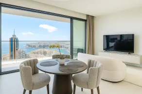 IsLe Royal Suites By Mercury Tower - Image 3