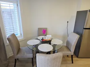 2 Bed-1 Bath, Main Floor Unit, 2 Parking- Licensed - Image 5