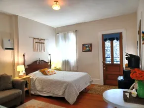 Gaslight Mansion - The Studio - Image 2