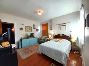 Gaslight Mansion - The Studio - Image 3