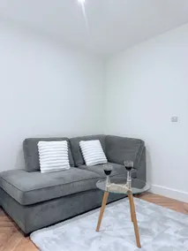 Cosy Corner Cheadle - Image 2