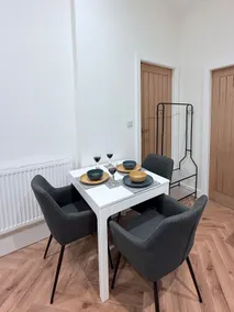 Cosy Corner Cheadle - Image 3