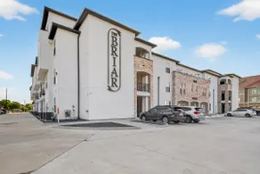 1 Bedroom 1 Bathroom, 2 Futon, with Pool & Gym 220 - Image 3